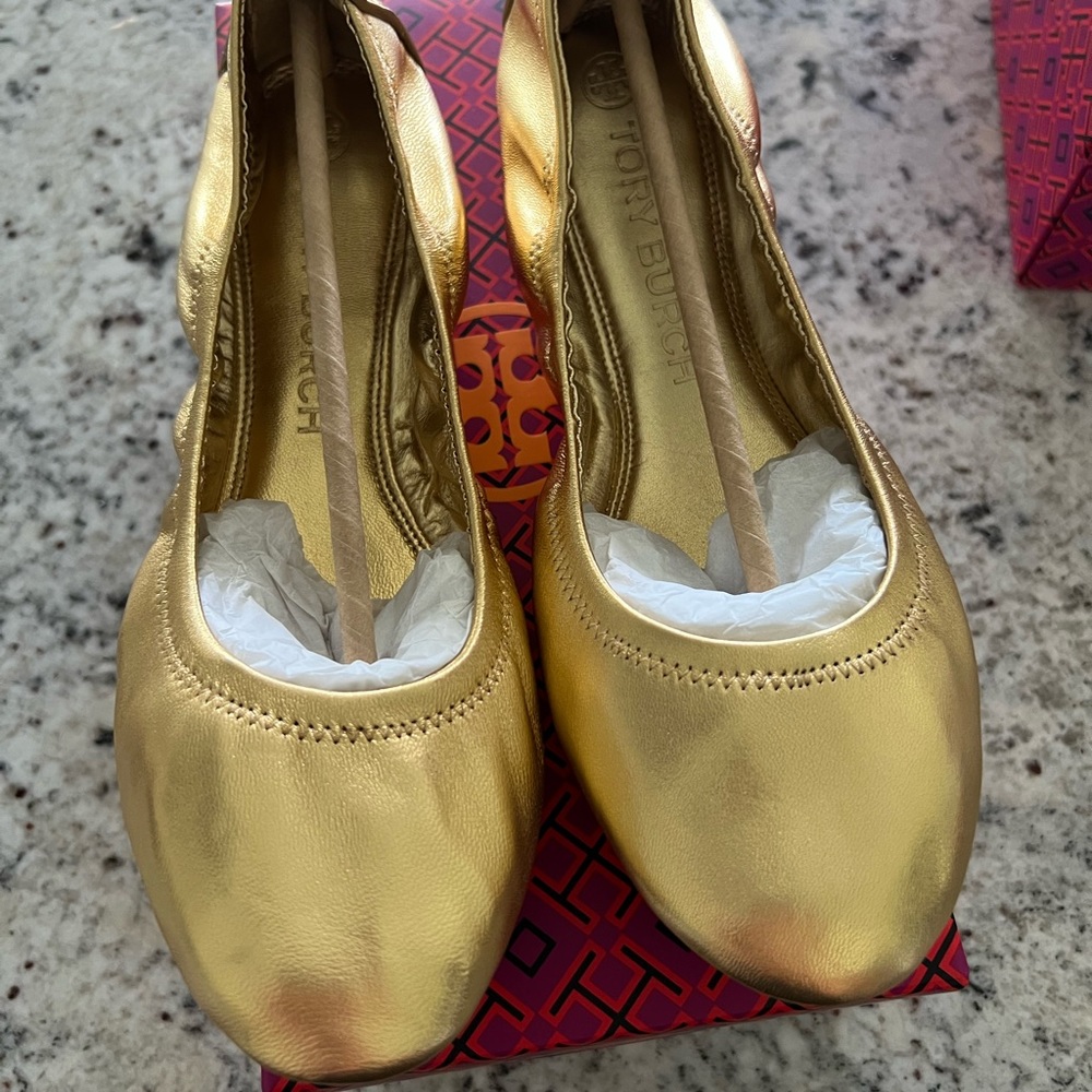 Tory Burch Edie Ballet Flats Gold Brand New